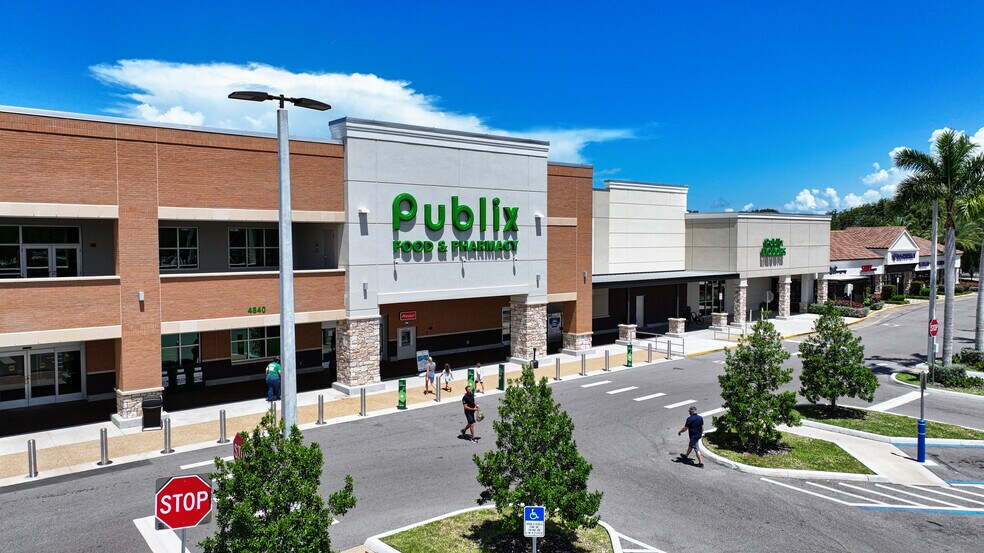 More Photos Of 4800-4996 S Tamiami Trl, Sarasota Unknown For Lease