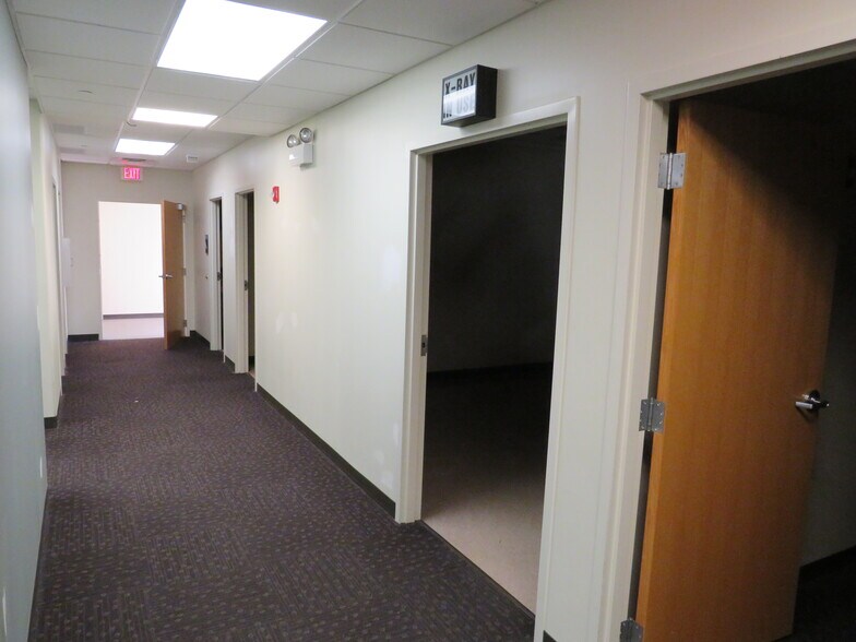 More Photos Of 7000 Caton Farm Rd, Plainfield Medical For Lease