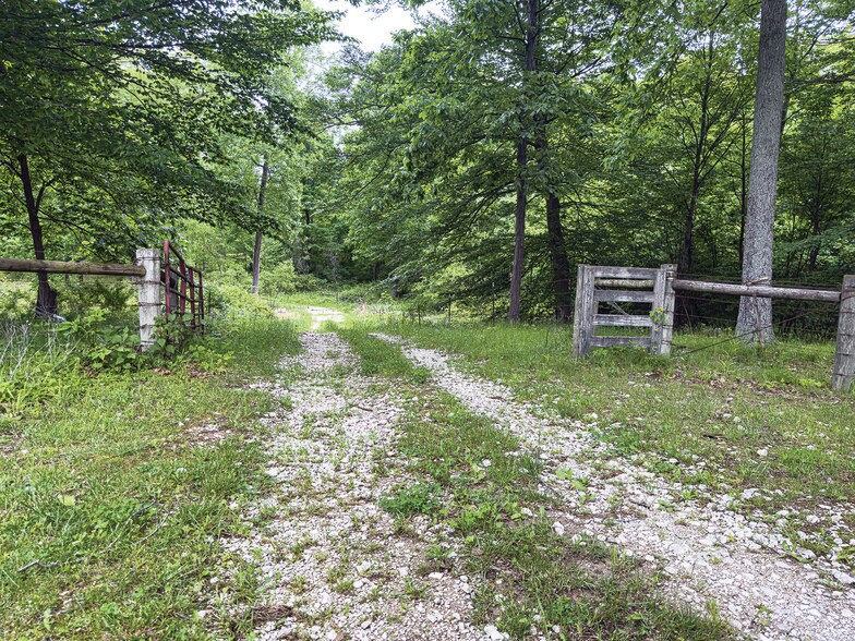 More Photos Of 2475 W County Road 1050 S, Cloverdale Land For Sale