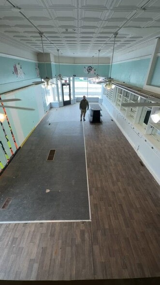 Primary Photo Of 760 2nd Ave, Gallipolis Storefront Retail Residential For Sale