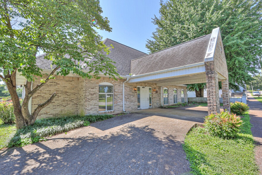 More Photos Of 228 S Military Ave, Lawrenceburg Religious Facility For Sale