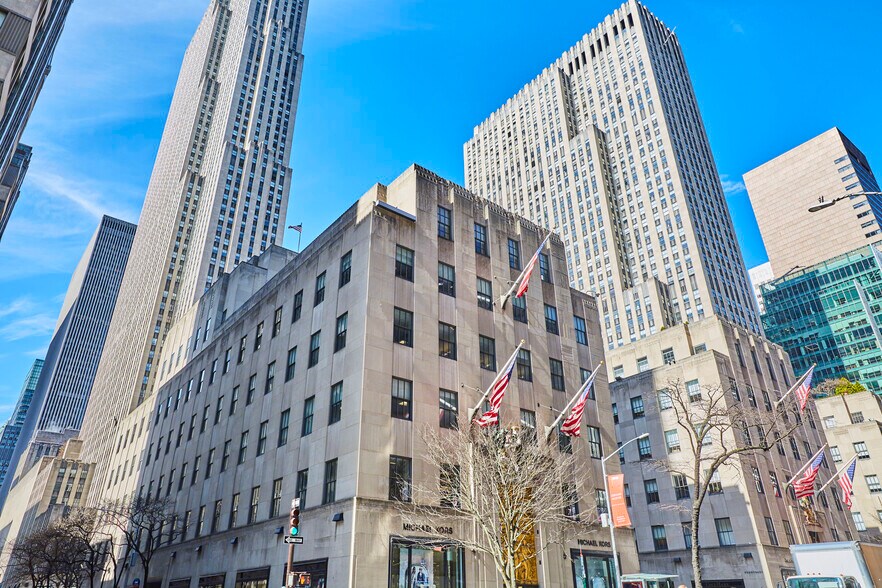 More Photos Of 610 Fifth Ave, New York Office For Lease