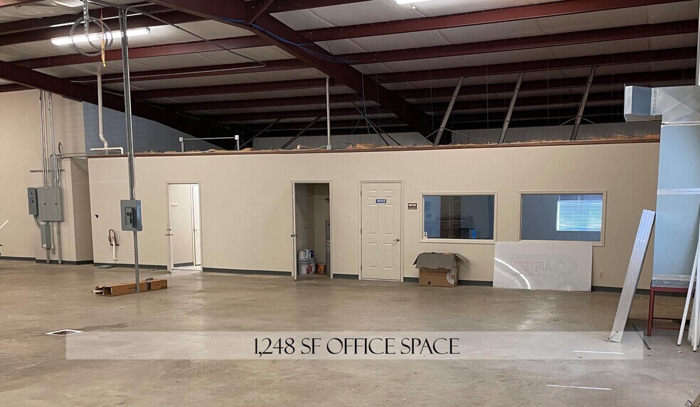 More Photos Of 632 Fm 2093, Fredericksburg Warehouse For Lease