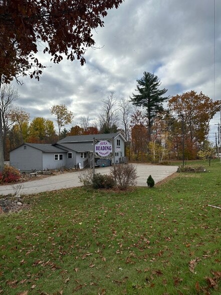 More Photos Of 275 Calef Hwy, Epping Storefront Retail Office For Sale