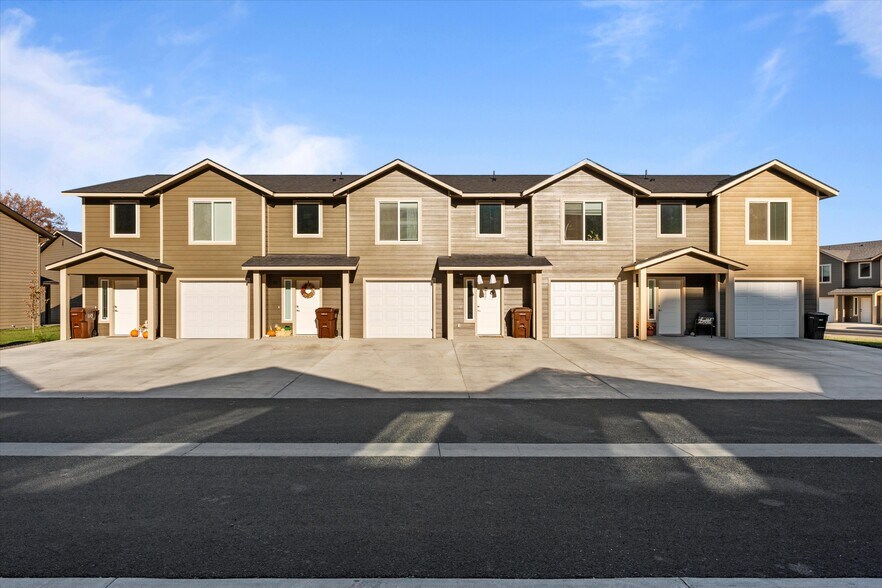 More Photos Of 5101 W Powerhouse Rd, Yakima Apartments For Sale