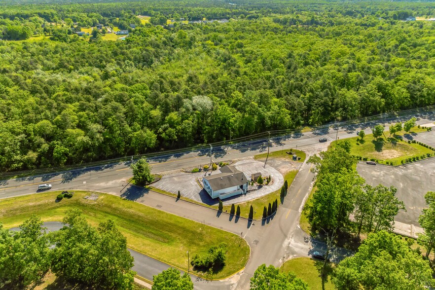 More Photos Of 116 White Horse Pike, Chesilhurst Freestanding For Sale