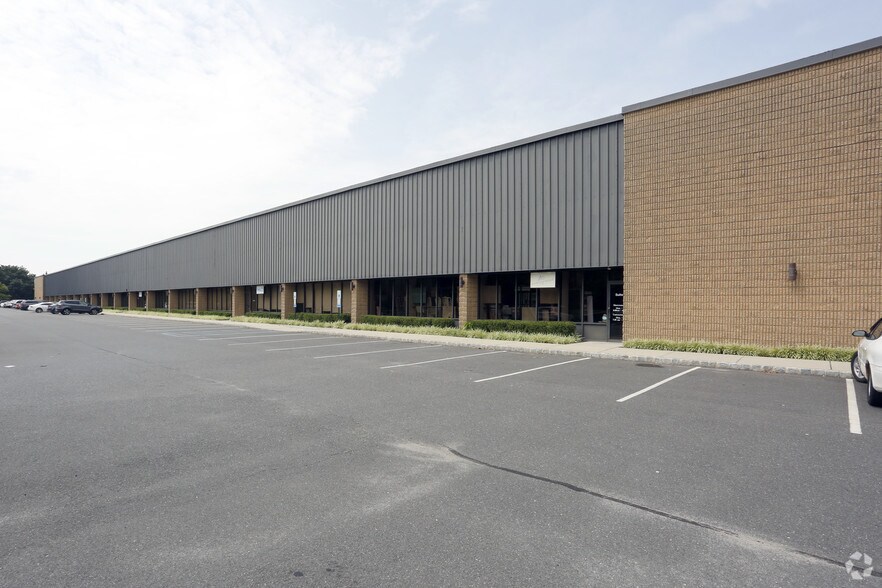 More Photos Of 181 Herrod Blvd, South Brunswick Warehouse For Lease