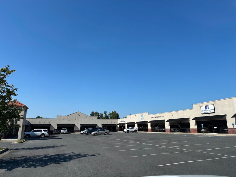 More Photos Of 2792-2800 S 2nd St, Cabot Unknown For Lease