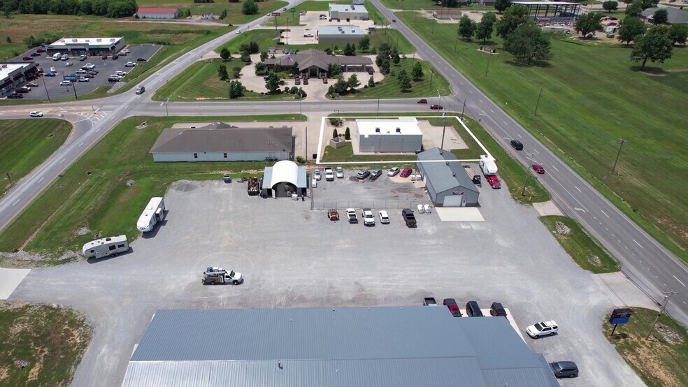 More Photos Of 912 Commerce Dr, Fairfield Freestanding For Lease
