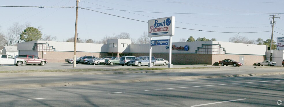 More Photos Of 5018 Williamsburg Rd, Richmond Bowling Alley For Sale