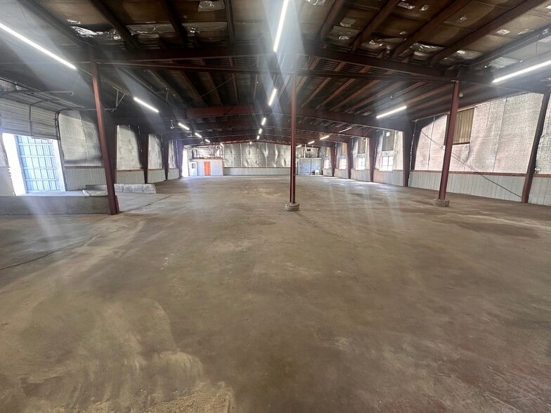 More Photos Of 322 Terminal St SW, Grand Rapids Distribution For Lease