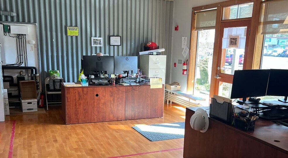 More Photos Of , Shoreline Unknown For Sale