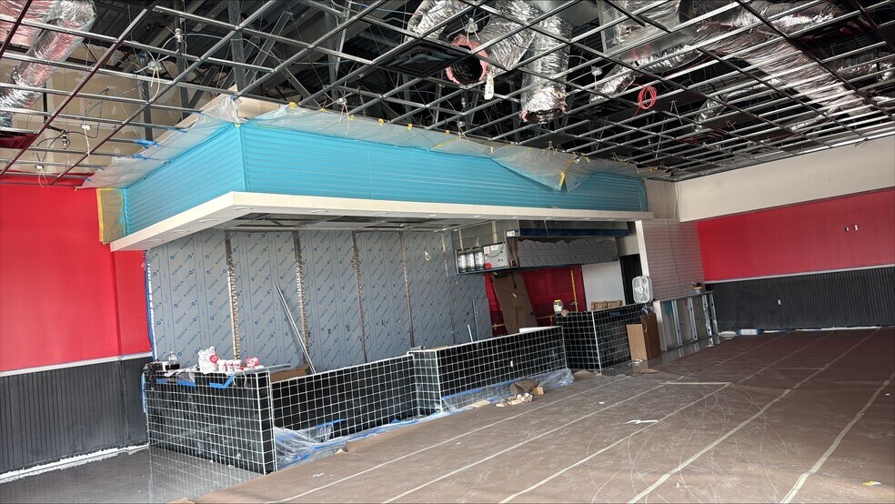 More Photos Of 24531 IH-10 West, San Antonio General Retail For Lease