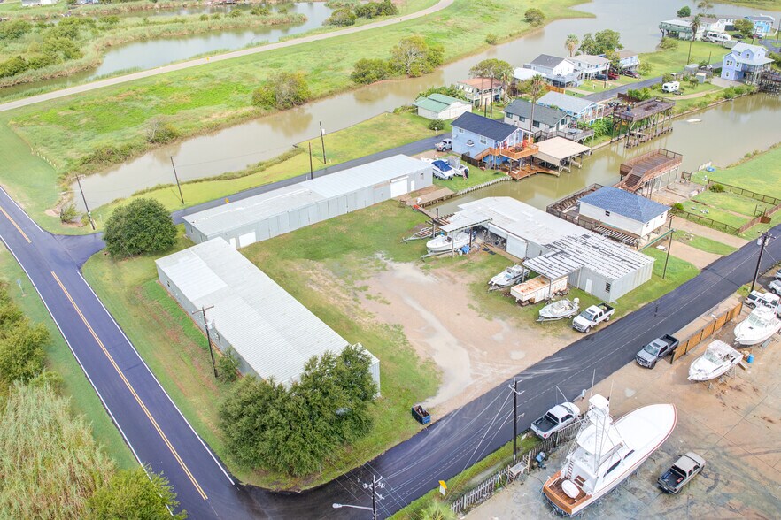 More Photos Of 205 Marine Way, Freeport Self Storage For Sale