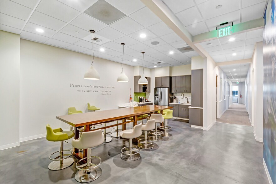 More Photos Of 4501 E La Palma Ave, Anaheim Loft Creative Space For Lease