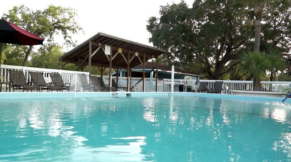 More Photos Of 13220 Houston Ave, Hudson Trailer Camper Park For Sale