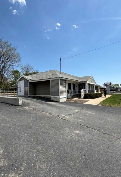 More Photos Of 1 Park St, Ayer Freestanding For Sale