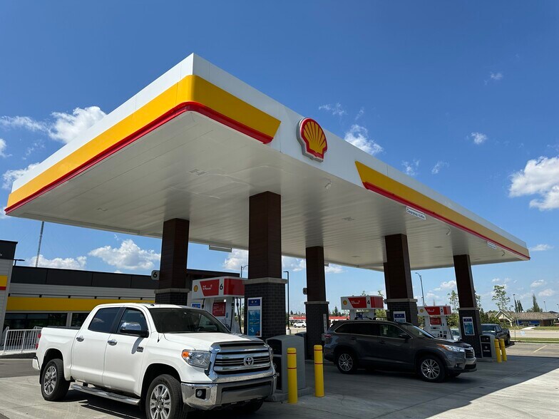 More Photos Of 661 Wye Rd, Sherwood Park Unknown For Lease