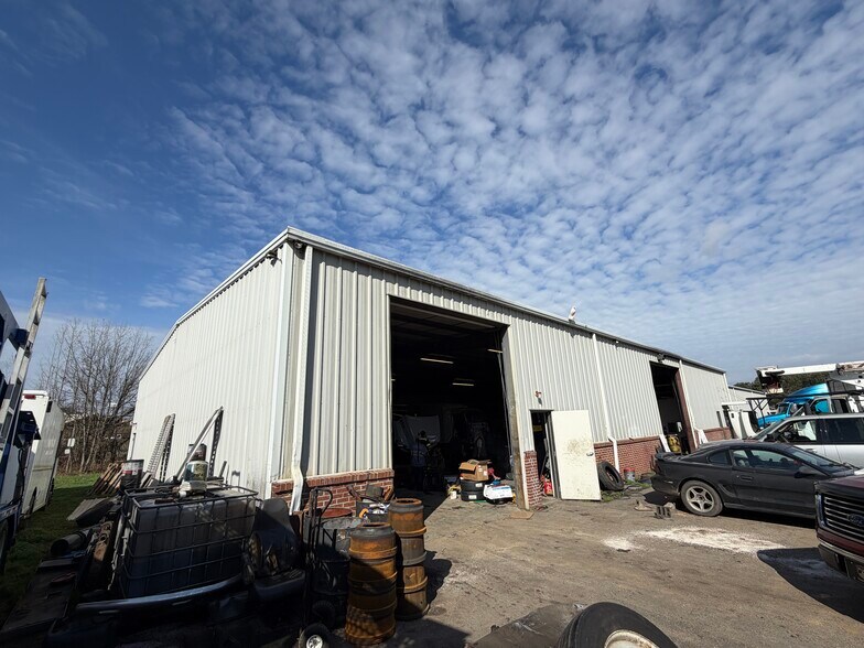 More Photos Of 419 Hamilton Crossing Rd NW, Cartersville Industrial For Sale