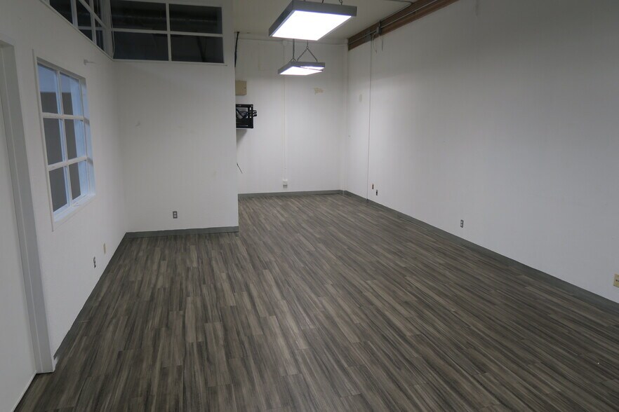 More Photos Of 67 E Evelyn Ave, Mountain View Research And Development For Lease