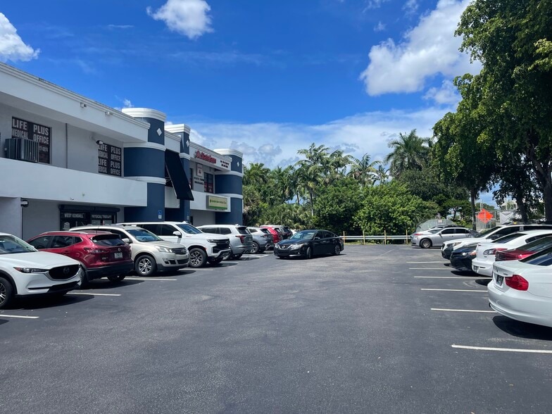 More Photos Of 13550 SW 88th St, Miami Medical For Lease