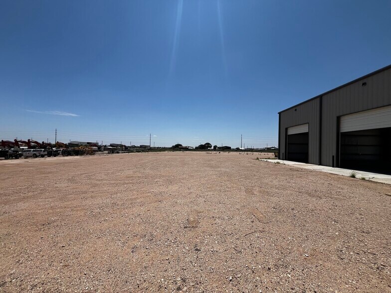 More Photos Of 4612 County Road 128, Midland Industrial For Lease