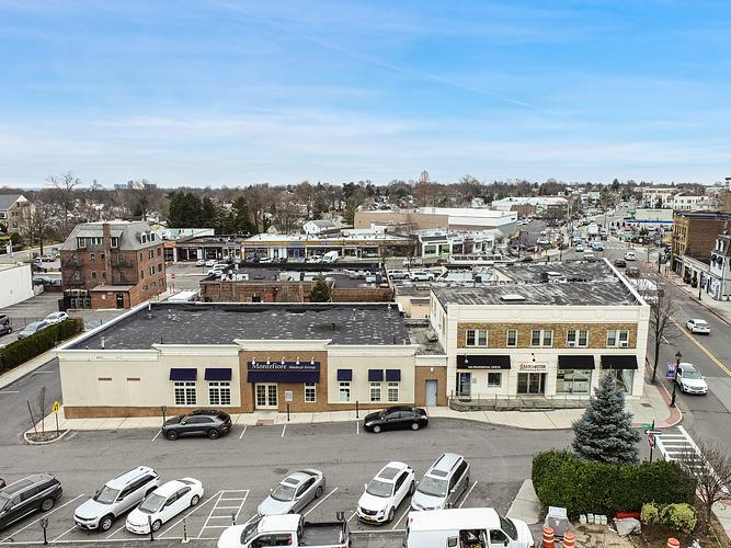 More Photos Of 434-440 White Plains Rd, Eastchester Apartments For Lease