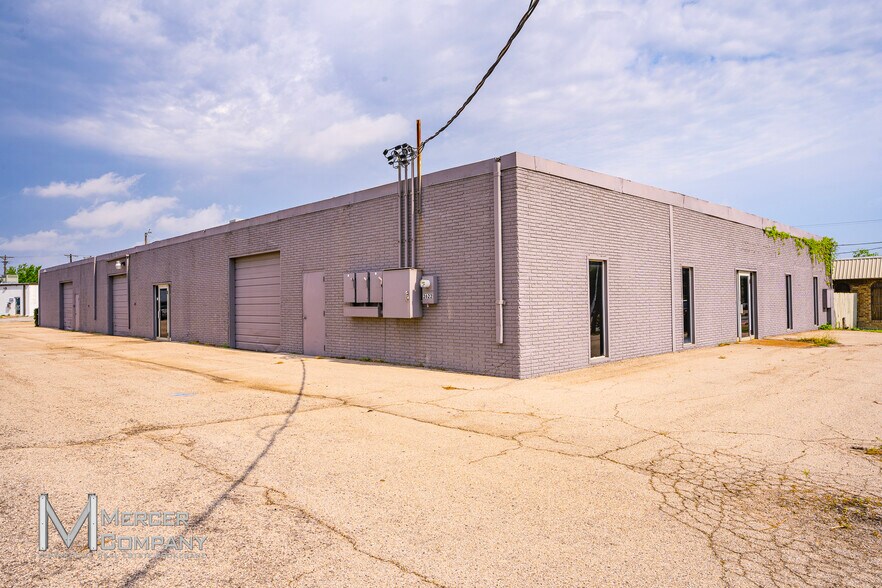 More Photos Of 2622 National Dr, Garland Warehouse For Sale