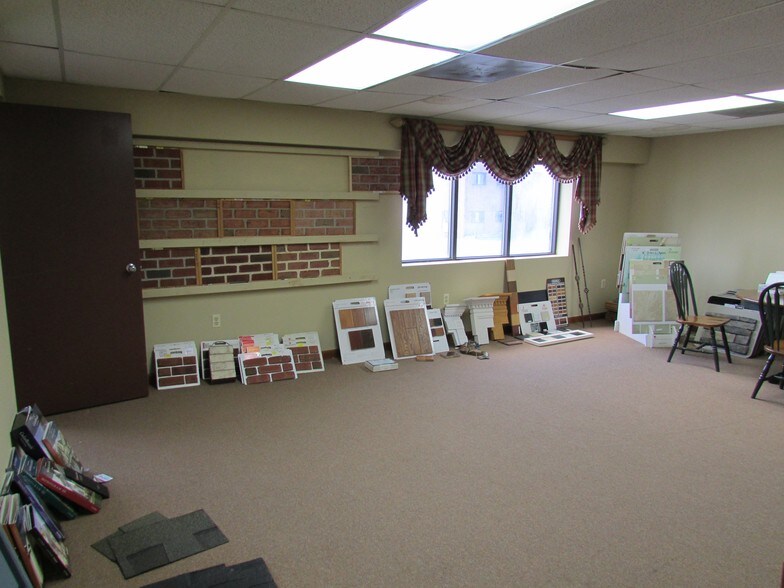 More Photos Of 10 Venture Way, Sykesville Office For Lease