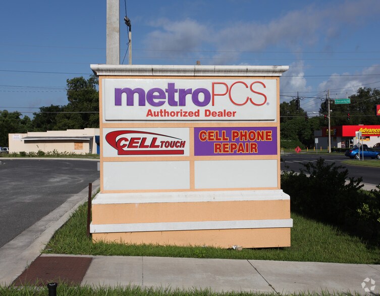 More Photos Of 1500 W Silver Springs Blvd, Ocala Storefront For Lease