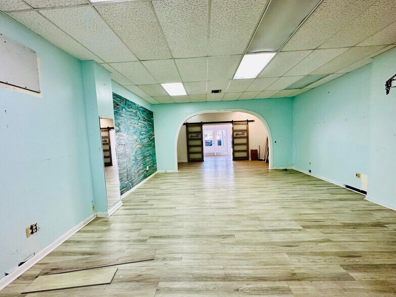 More Photos Of 211 Orange Ave, Fort Pierce Storefront Retail Office For Sale