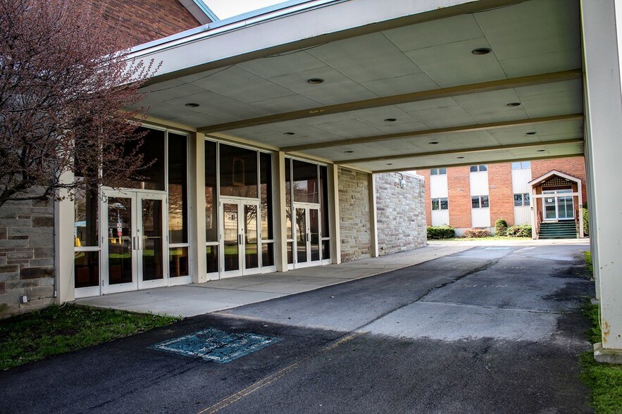 More Photos Of 306 W Main St, Malone Office For Sale