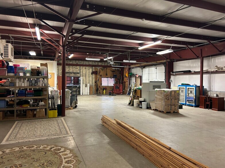 More Photos Of 319 Howard Dr, Sandusky Office For Sale