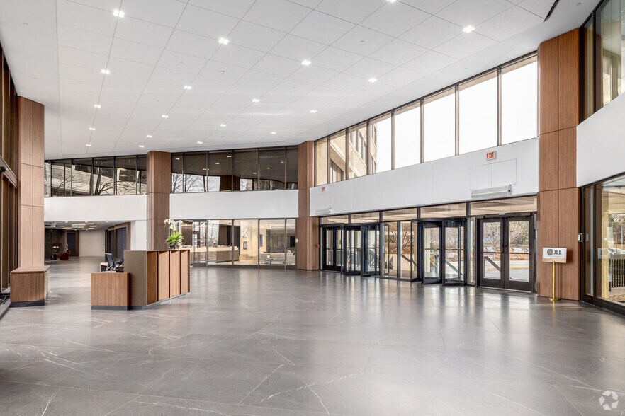 Photo of 3rd Floor Ste 2211/305