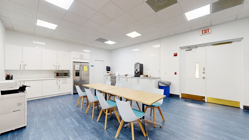 More Photos Of 1701 Park Center Dr, Orlando Coworking Space