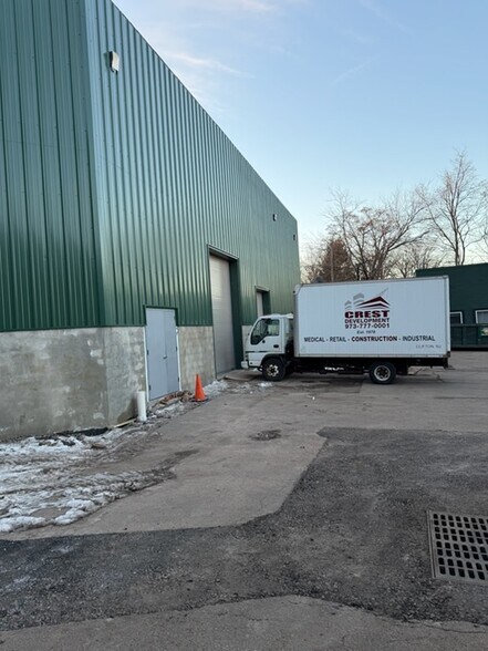 More Photos Of 790 Bloomfield Ave, Clifton Warehouse For Lease