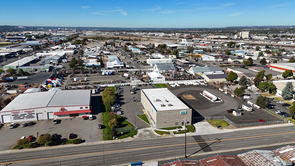 More Photos Of 925 N Fancher Rd, Spokane Valley Industrial For Lease