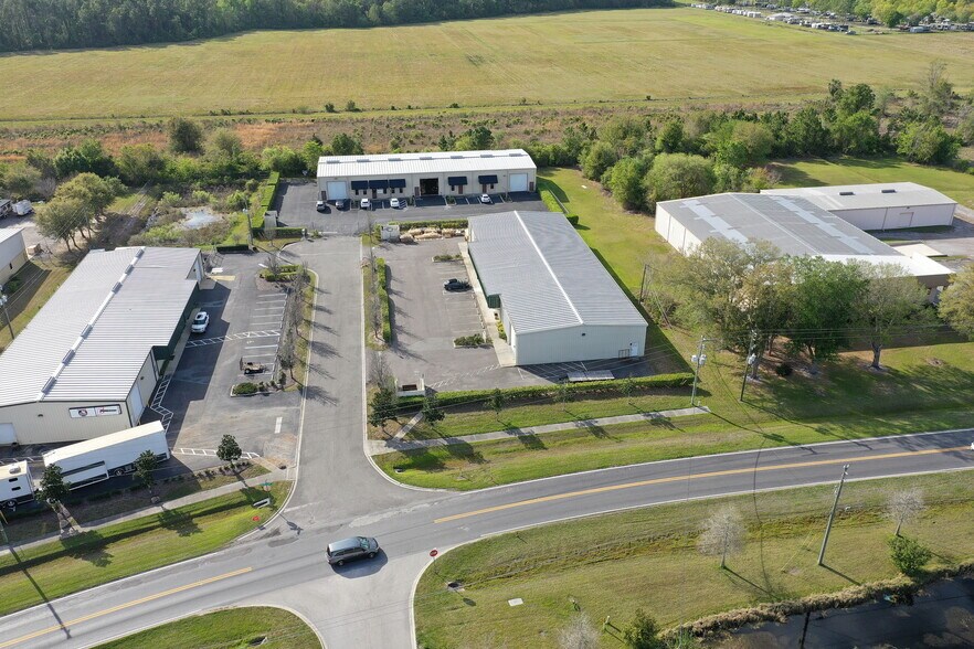 More Photos Of 104 Liberty Center Pl, Saint Augustine Warehouse For Lease