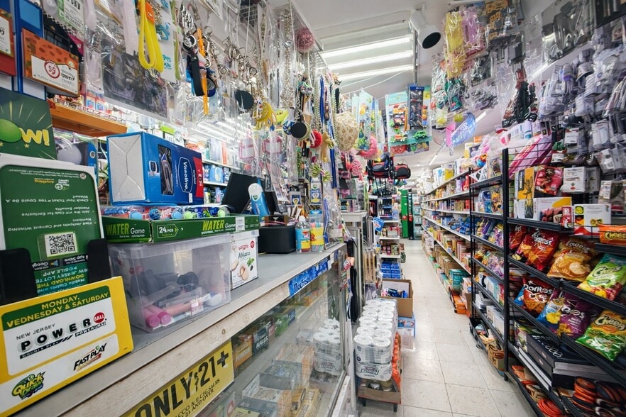 More Photos Of 362 Central Ave, Jersey City Storefront For Sale