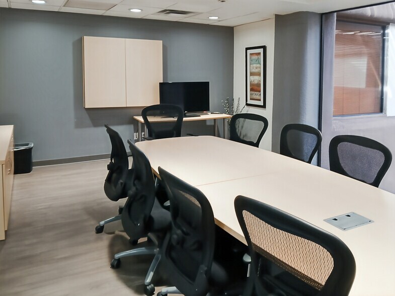 Primary Photo Of 3420 E Shea Blvd, Phoenix Coworking Space