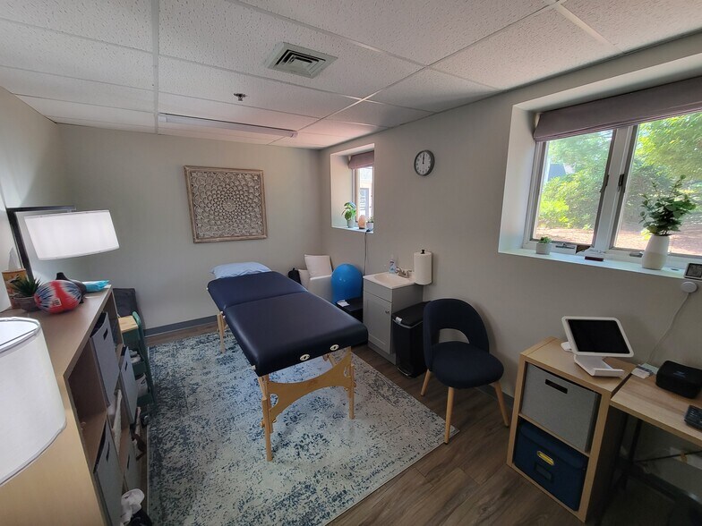 More Photos Of 1565 Main St, Tewksbury Medical For Sale