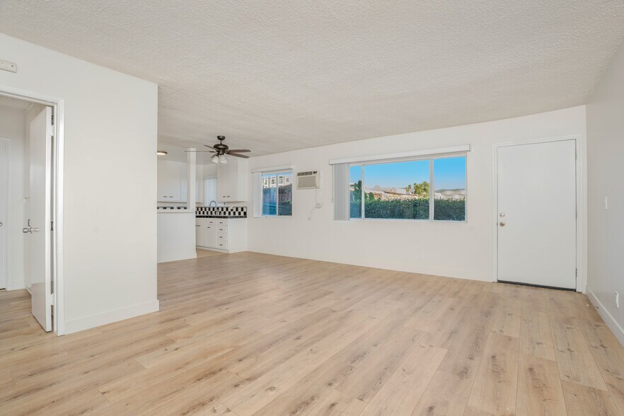 More Photos Of 11725 Gilmore St, North Hollywood Apartments For Sale