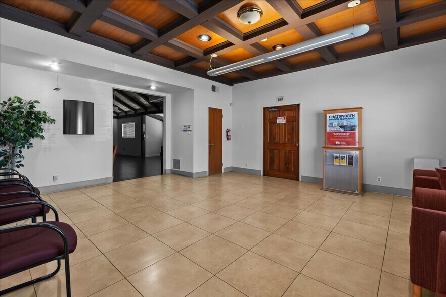 More Photos Of 9401 Reseda Blvd, Northridge Office For Sale