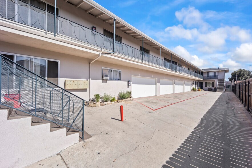 More Photos Of 3364 Elizabeth Ave, Lynwood Apartments For Sale