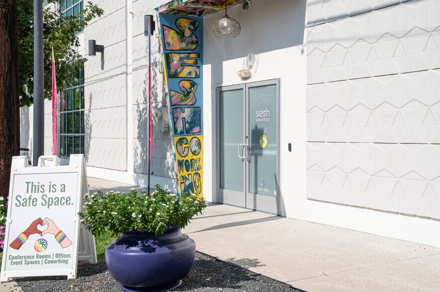 More Photos Of 2808 Caroline St, Houston Coworking Space