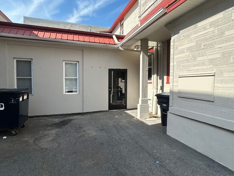 More Photos Of 330 W State St, Ithaca General Retail For Lease