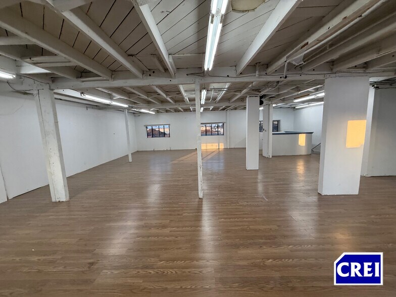 More Photos Of 6809 S Victoria Ave, Los Angeles Service For Lease