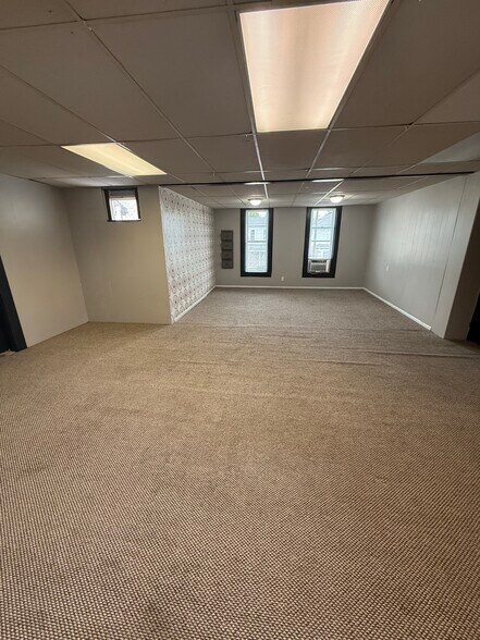 More Photos Of 122 N Court St, Marysville Freestanding For Sale