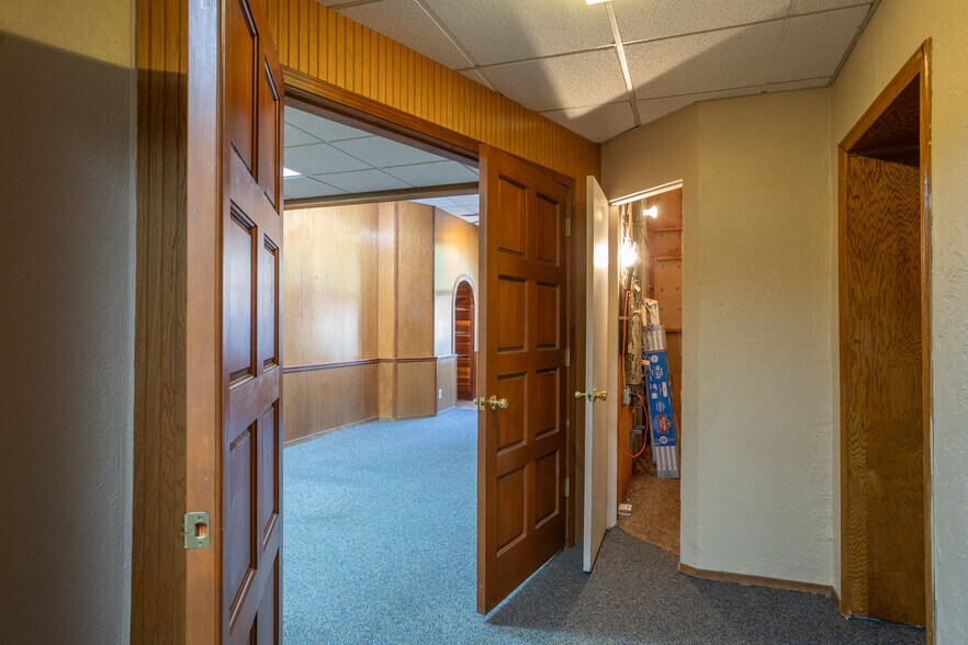 More Photos Of 310-312 1st St, Marysville Office Residential For Lease