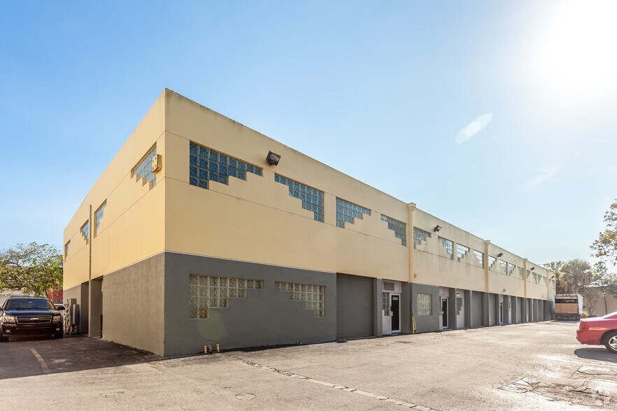 More Photos Of 12251-12295 SW 129th Ct, Miami Flex For Lease